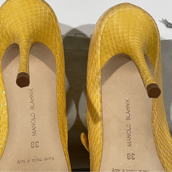 MANOLO BLAHNIK Yellow Mary Jane Snakeskin Heels Pumps CAMPARI Sz 38 NEW $995 - Picture 11 of 15